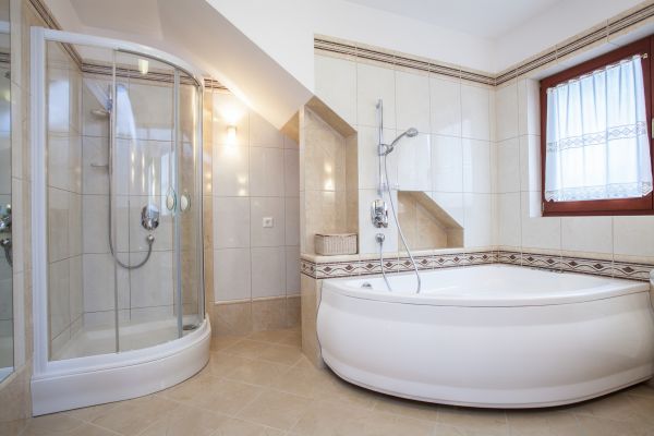 Oversized Bathtub Installation in Commerce City
